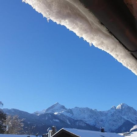 Bunter Hirsch Ferienwohnung Im Garmischer Zentrum 外观 照片