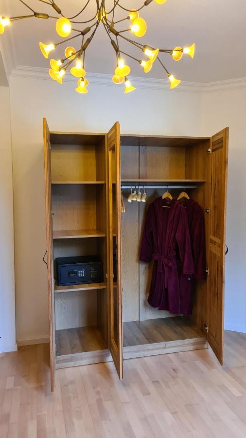 Bunter Hirsch Ferienwohnung Im Garmischer Zentrum 外观 照片