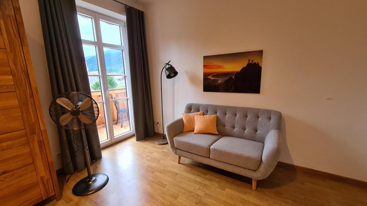 Bunter Hirsch Ferienwohnung Im Garmischer Zentrum 外观 照片